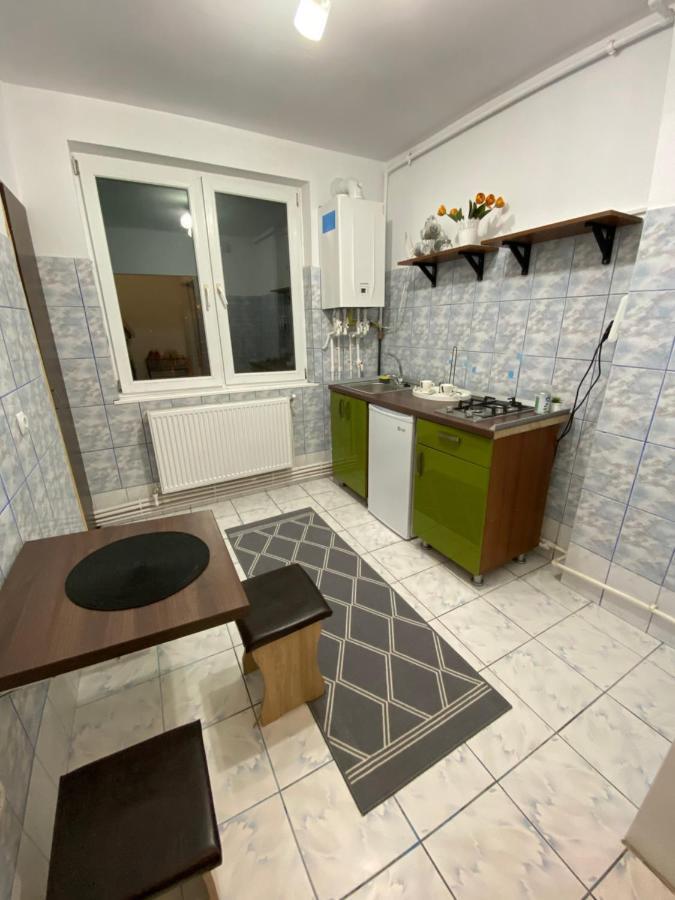 Cazare Petrosani Apartment Ngoại thất bức ảnh
